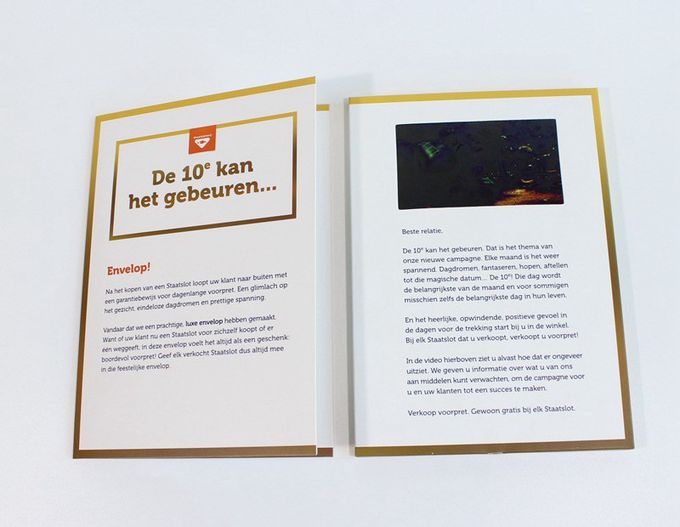 Videopak personalizou a capa dura o vídeo video do folheto de 7 Digitas Lcd da polegada no vídeo da TELA 1080P do IPS do dobrador